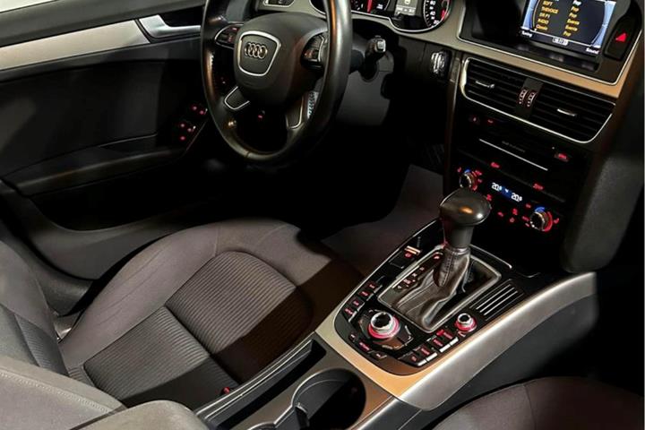 Sort Audi A4 fra 2015
