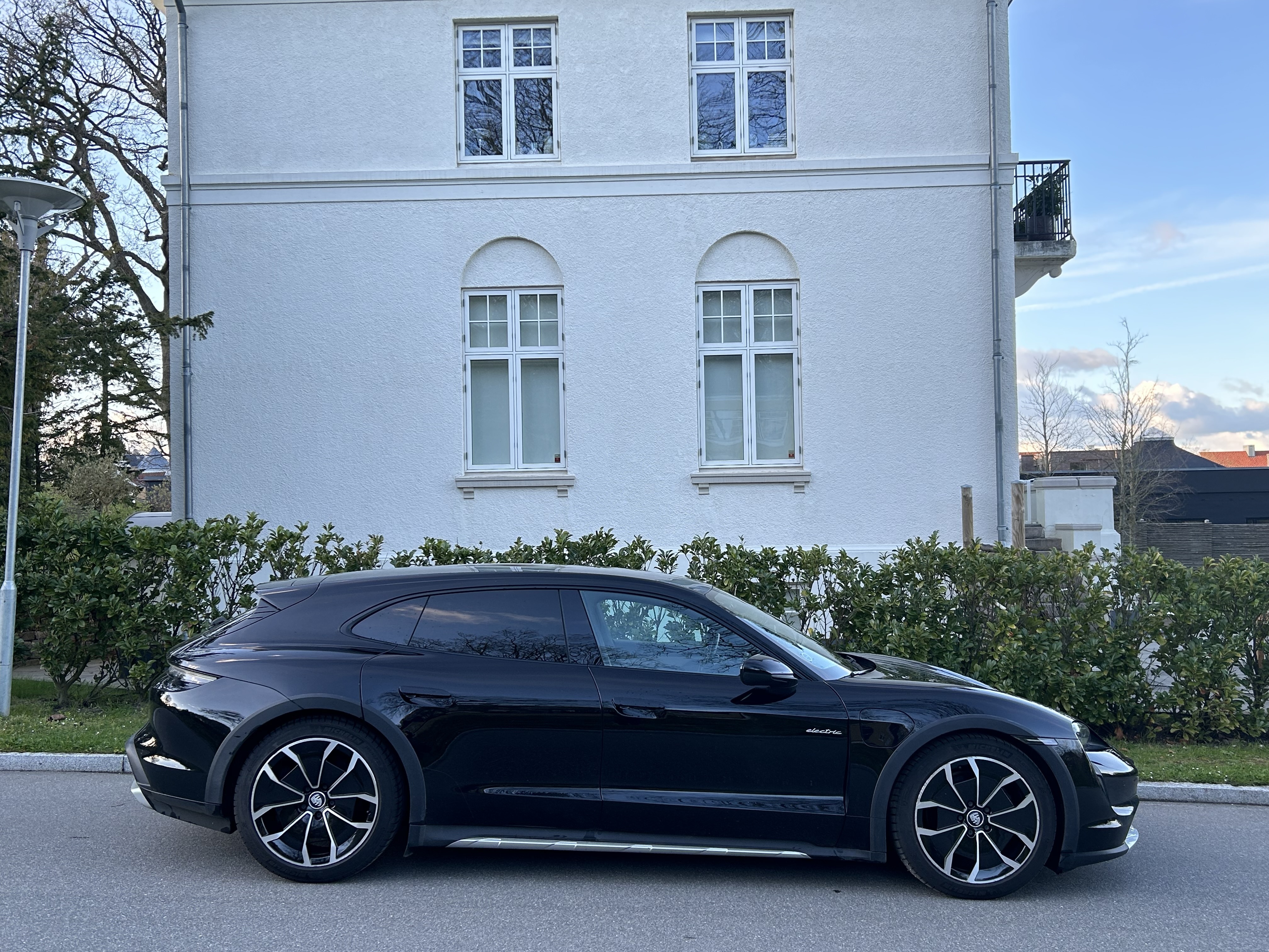 Porsche Taycan 4 Cross Turismo Performance+