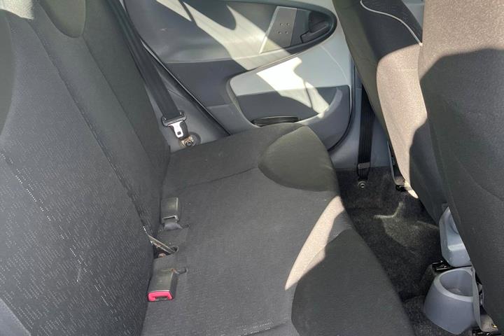 Hvid Peugeot 107 fra 2011