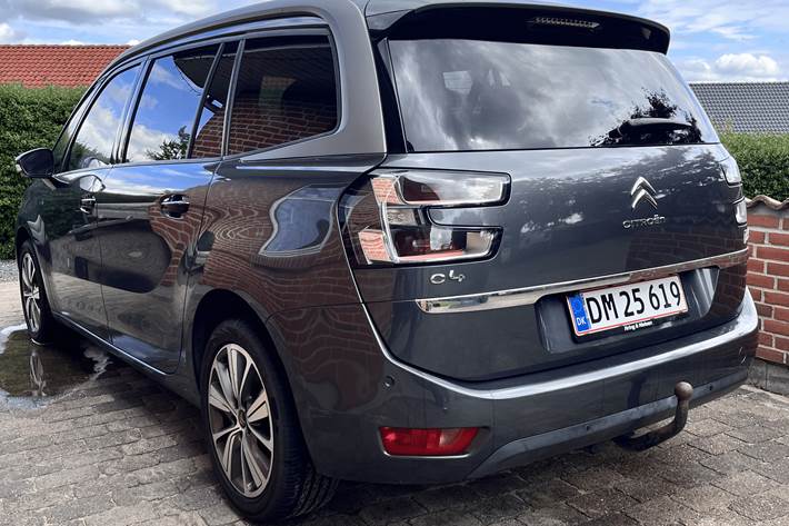 Grå Citroën Grand C4 Picasso fra 2015