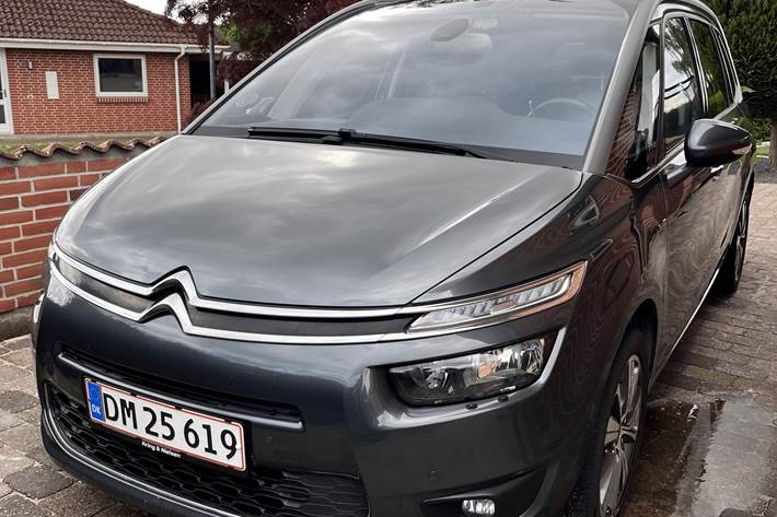 Grå Citroën Grand C4 Picasso fra 2015