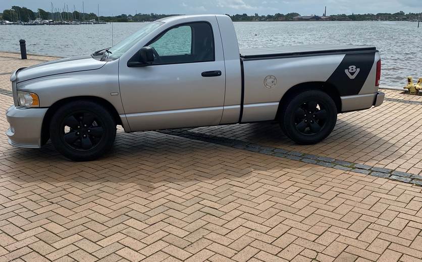 Dodge RAM 1500 4,7 4, 7liters V8