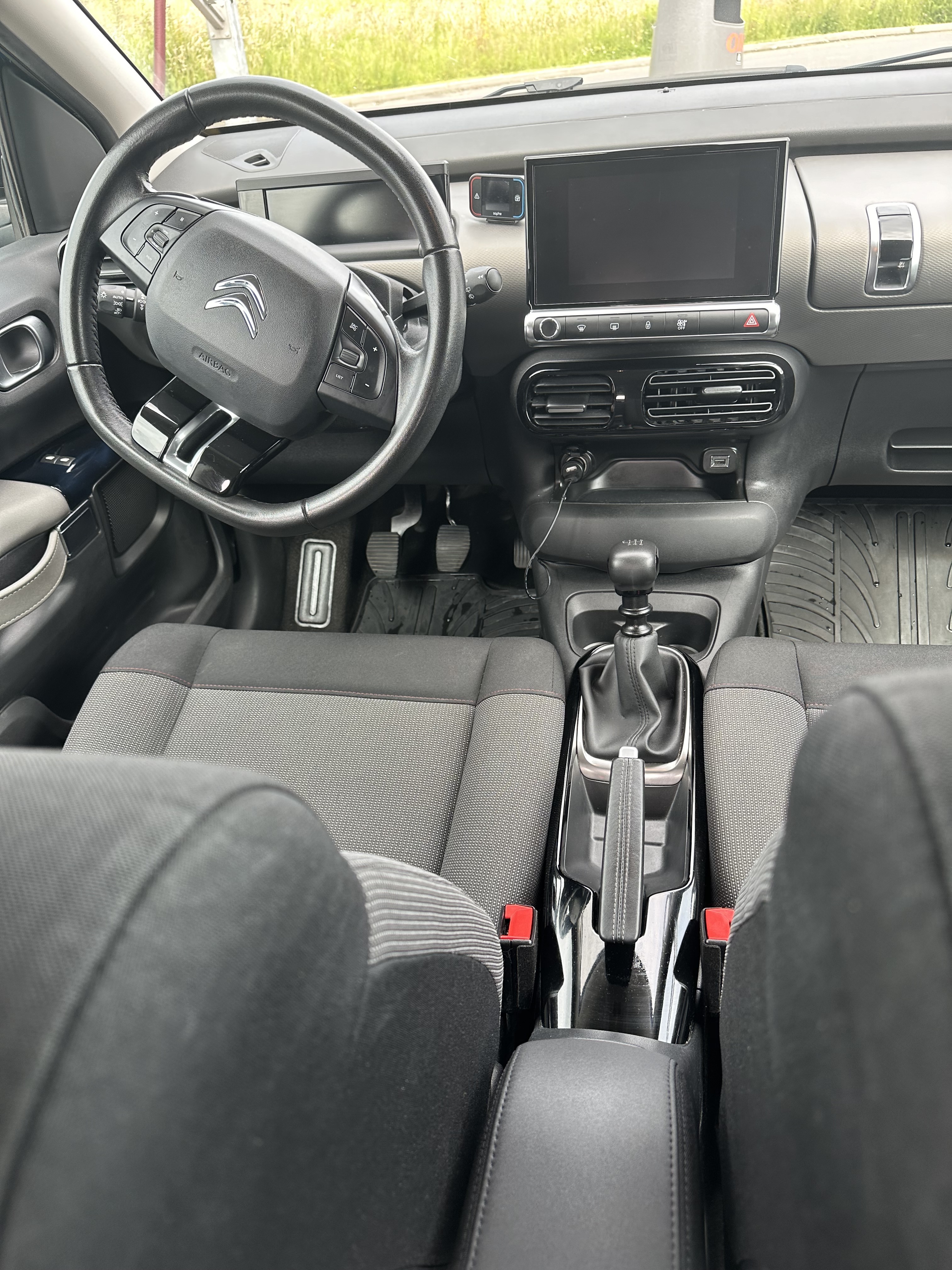 Turquoise Citroën C4 Cactus fra 2019