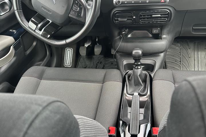 Turquoise Citroën C4 Cactus fra 2019