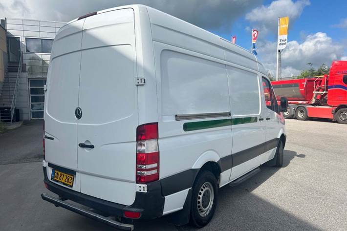 Hvid Mercedes Sprinter 316 fra 2011