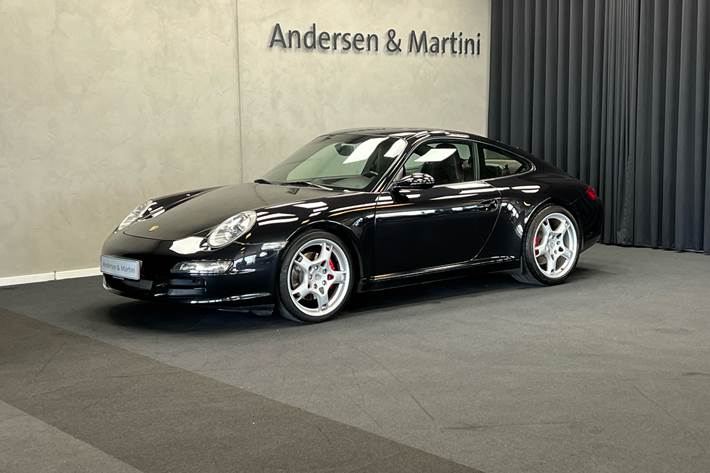 Sort Porsche 911 fra 2005