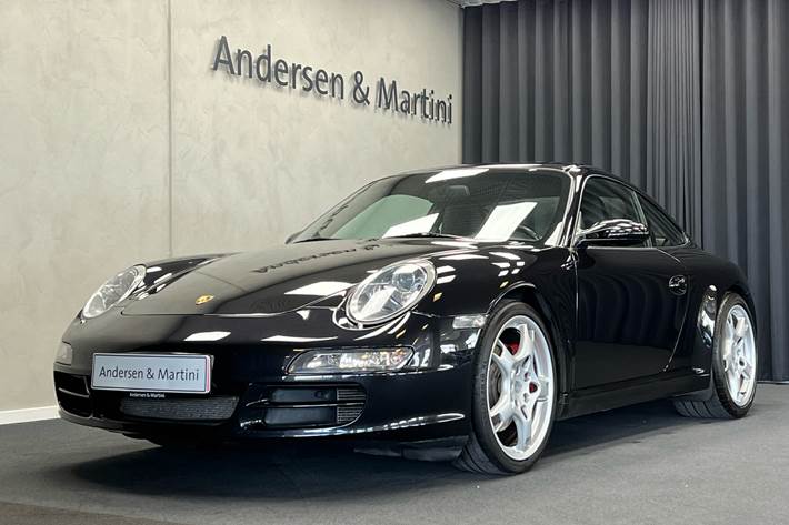 Sort Porsche 911 fra 2005