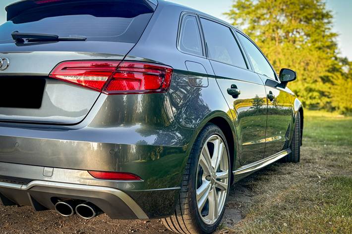 Grå Audi S3 Sportback fra 2017