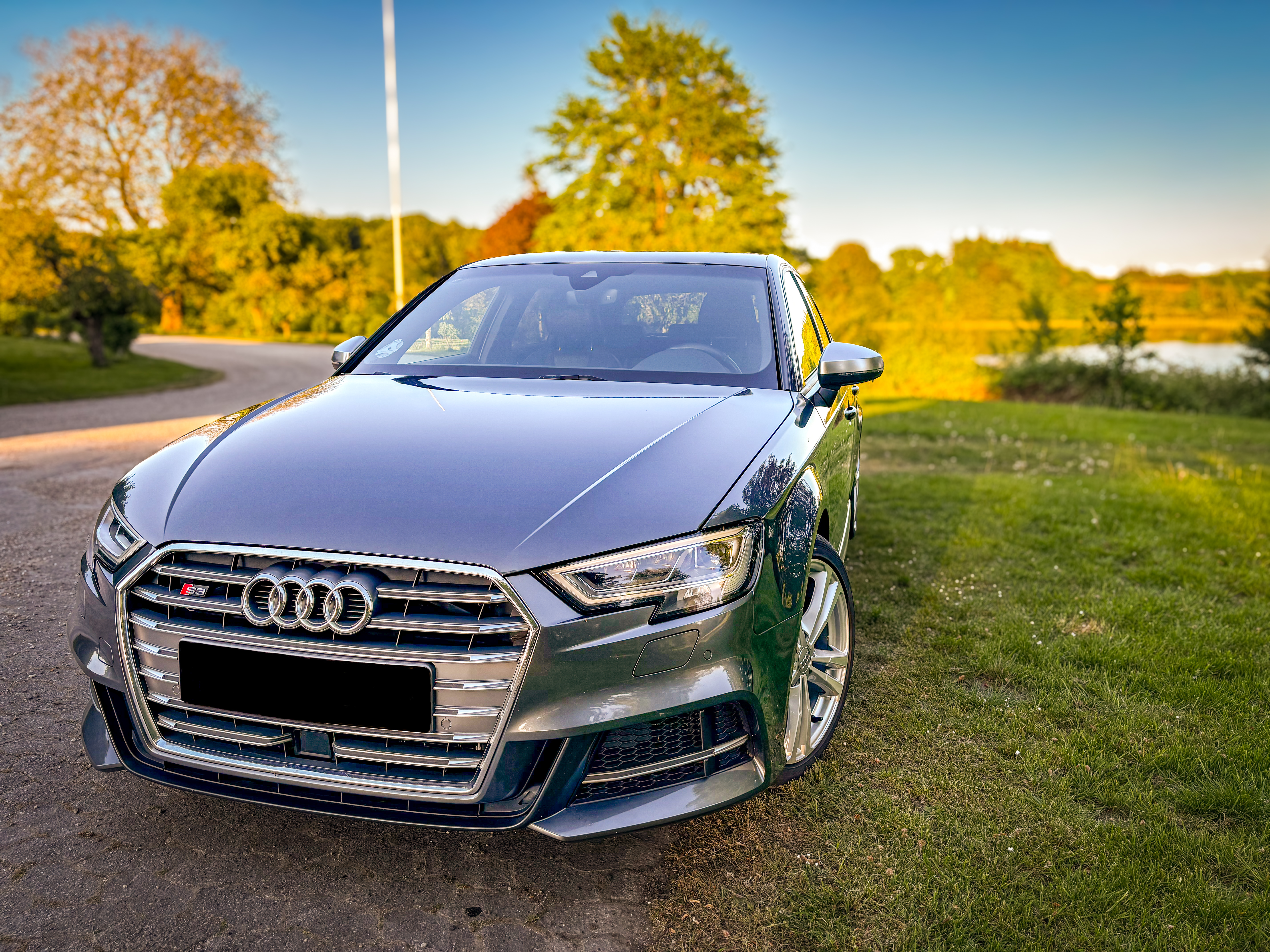 Grå Audi S3 Sportback fra 2017