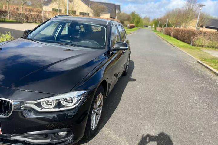 Sort BMW 3-Serie fra 2019