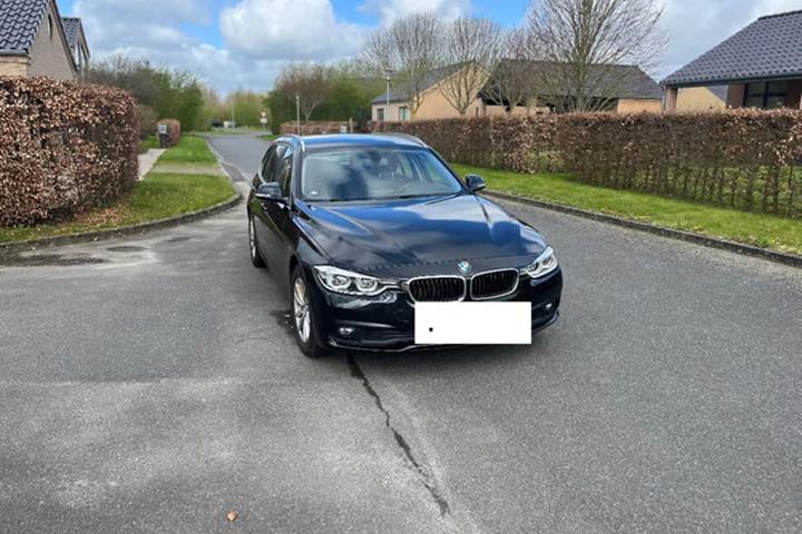 Sort BMW 3-Serie fra 2019