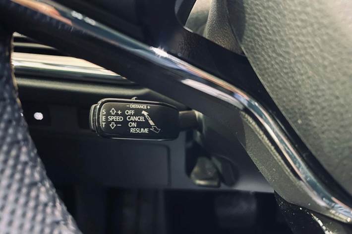 Sort Skoda Enyaq fra 2023