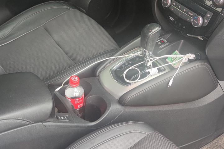 Sort Nissan Qashqai fra 2014