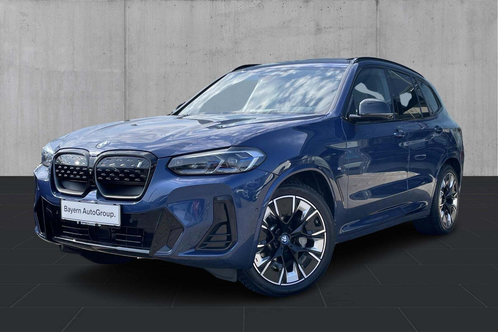 BMW iX3