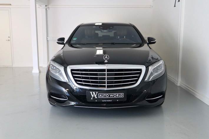 Sort Mercedes S500 fra 2014