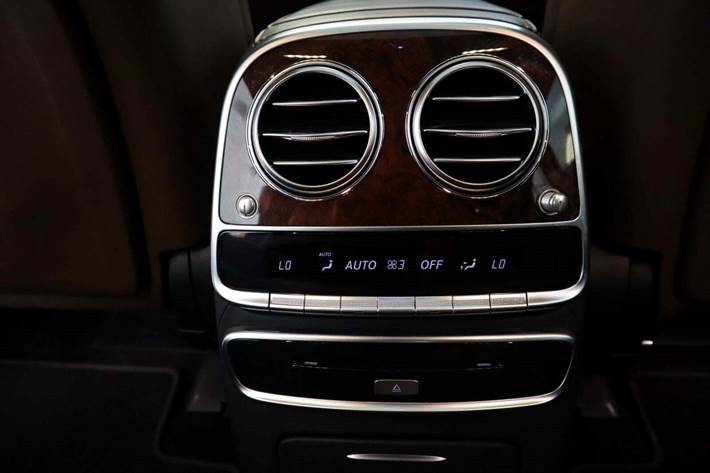 Sort Mercedes S500 fra 2014