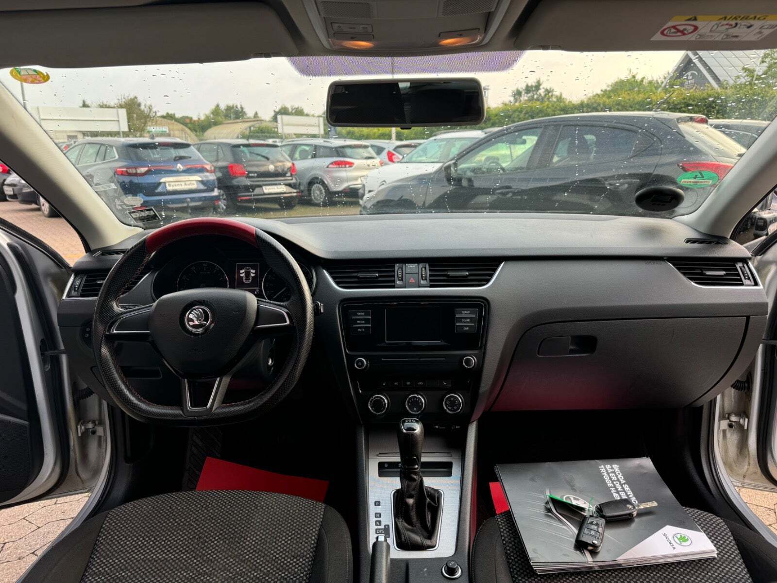 Sølv Skoda Octavia fra 2017