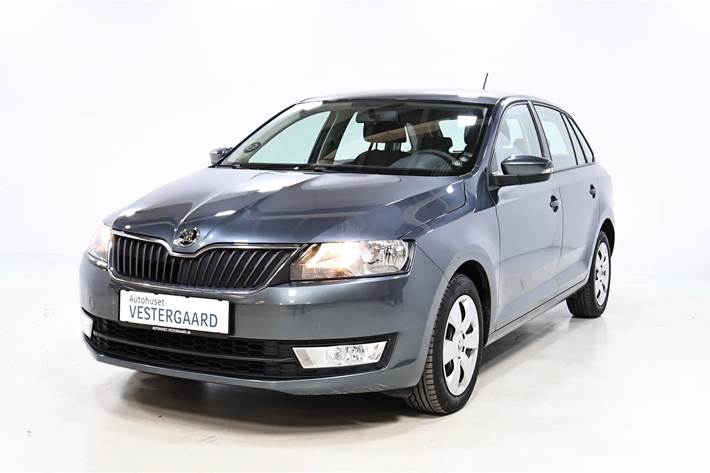 Grå Skoda Rapid fra 2016