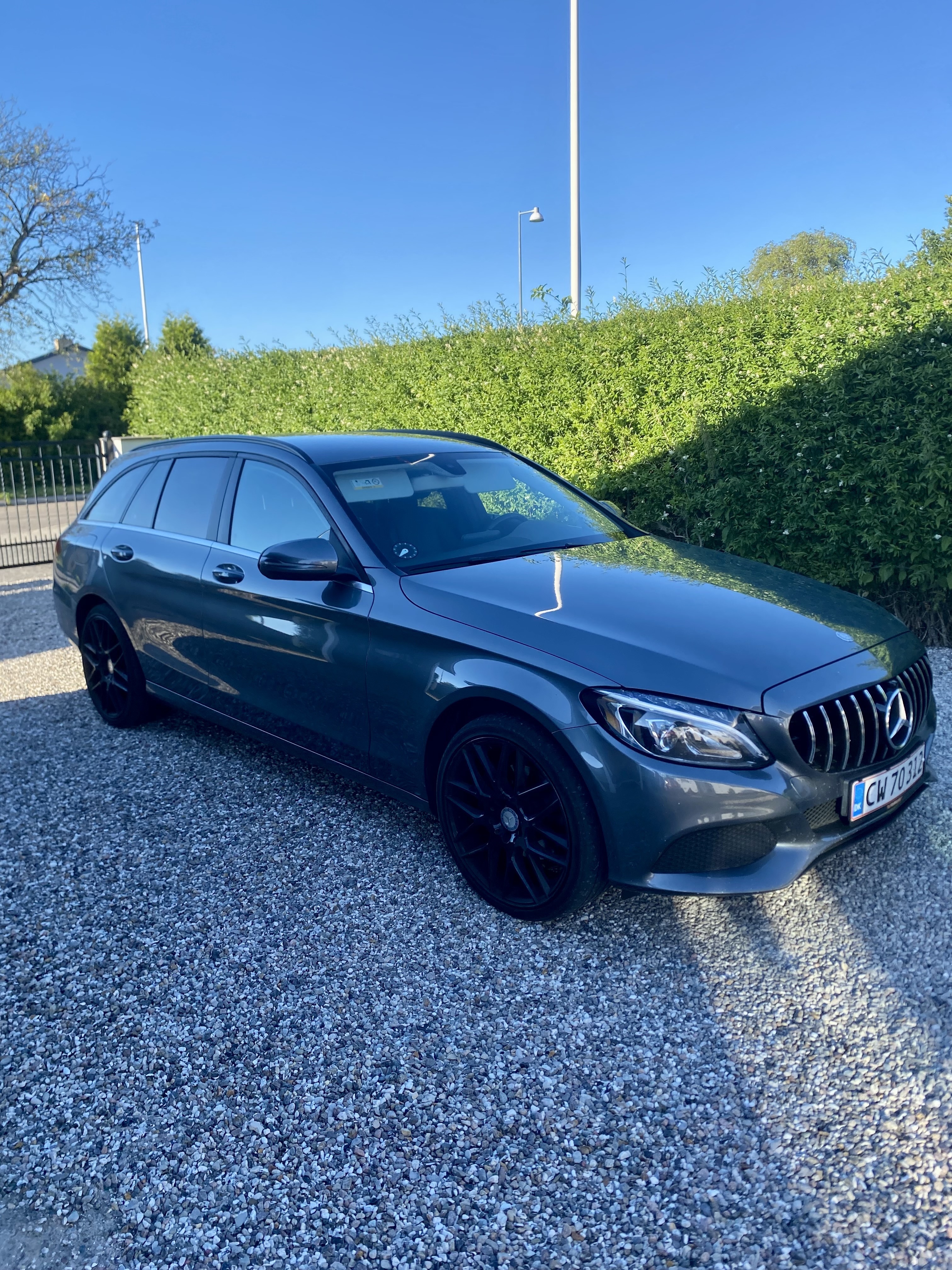 Grå Mercedes C-Klasse fra 2016