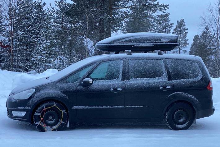 Sort Ford Galaxy fra 2010