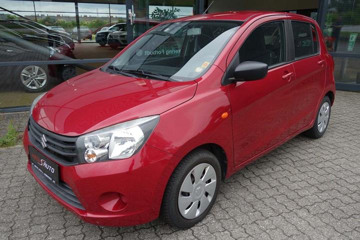 Rød Suzuki Celerio fra 2015