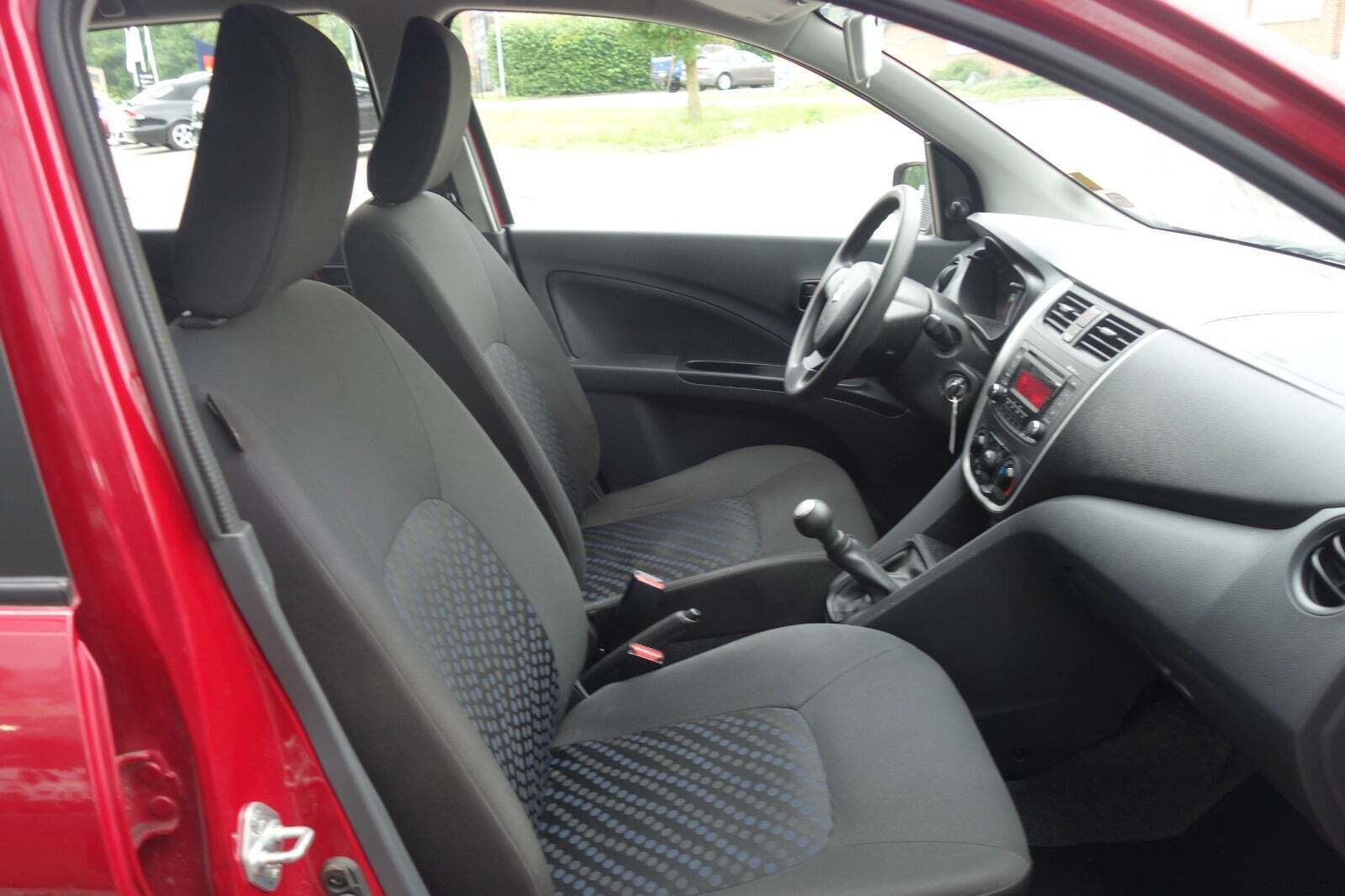 Rød Suzuki Celerio fra 2015