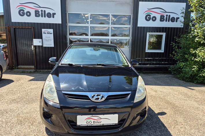 Grøn Hyundai i20 fra 2011