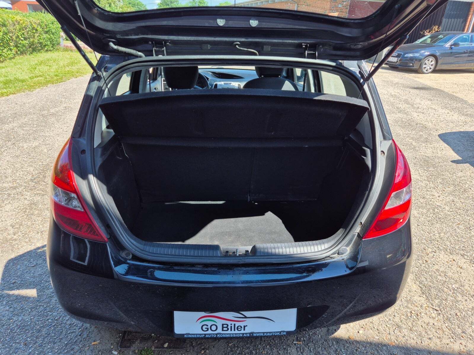 Grøn Hyundai i20 fra 2011