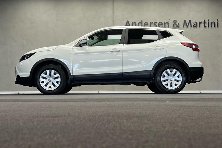 Hvid Nissan Qashqai fra 2017