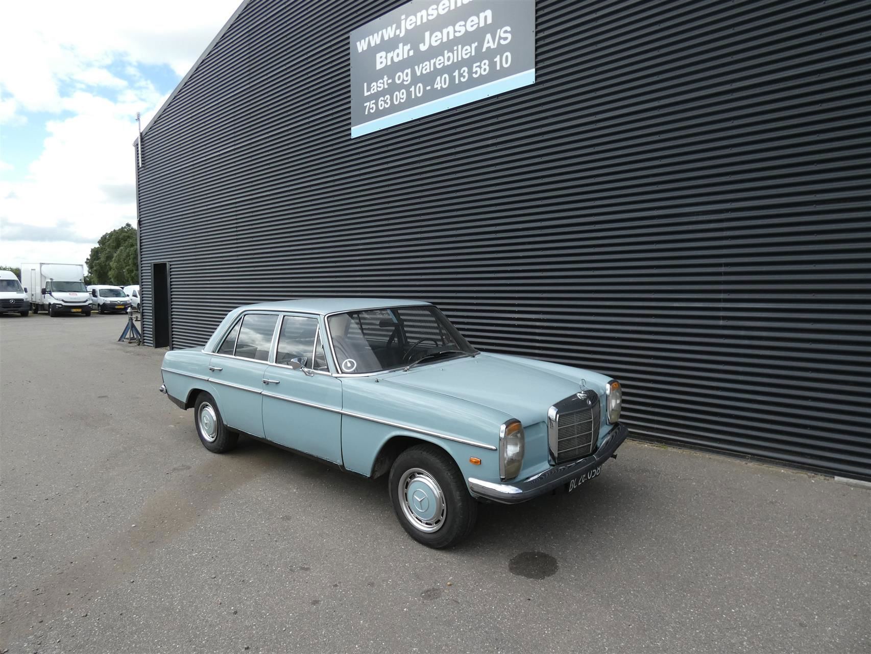 undefined Mercedes 200 fra 1969