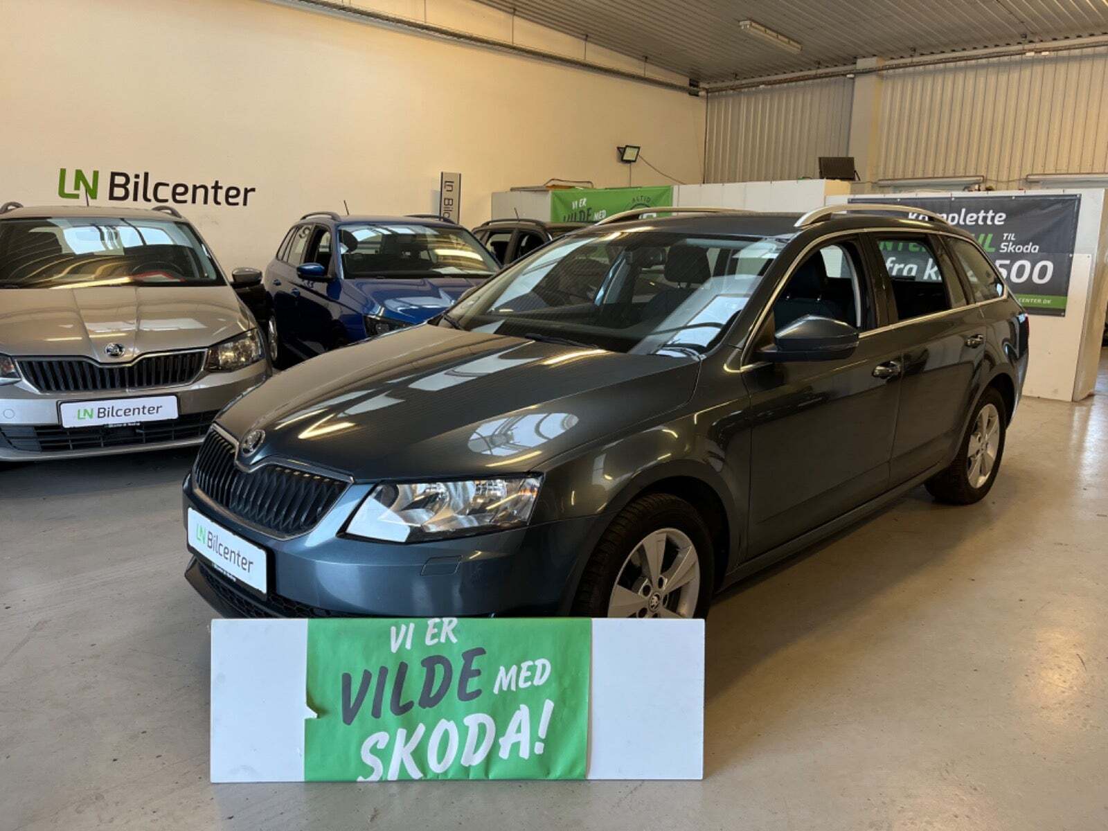 Grå Skoda Octavia fra 2015
