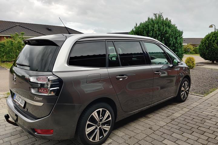 Grå Citroën Grand C4 Picasso fra 2019