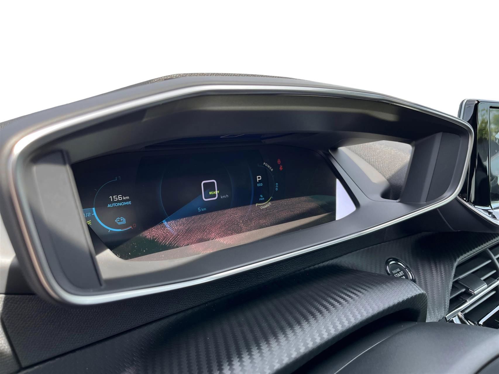 Sort Peugeot e-208 fra 2023