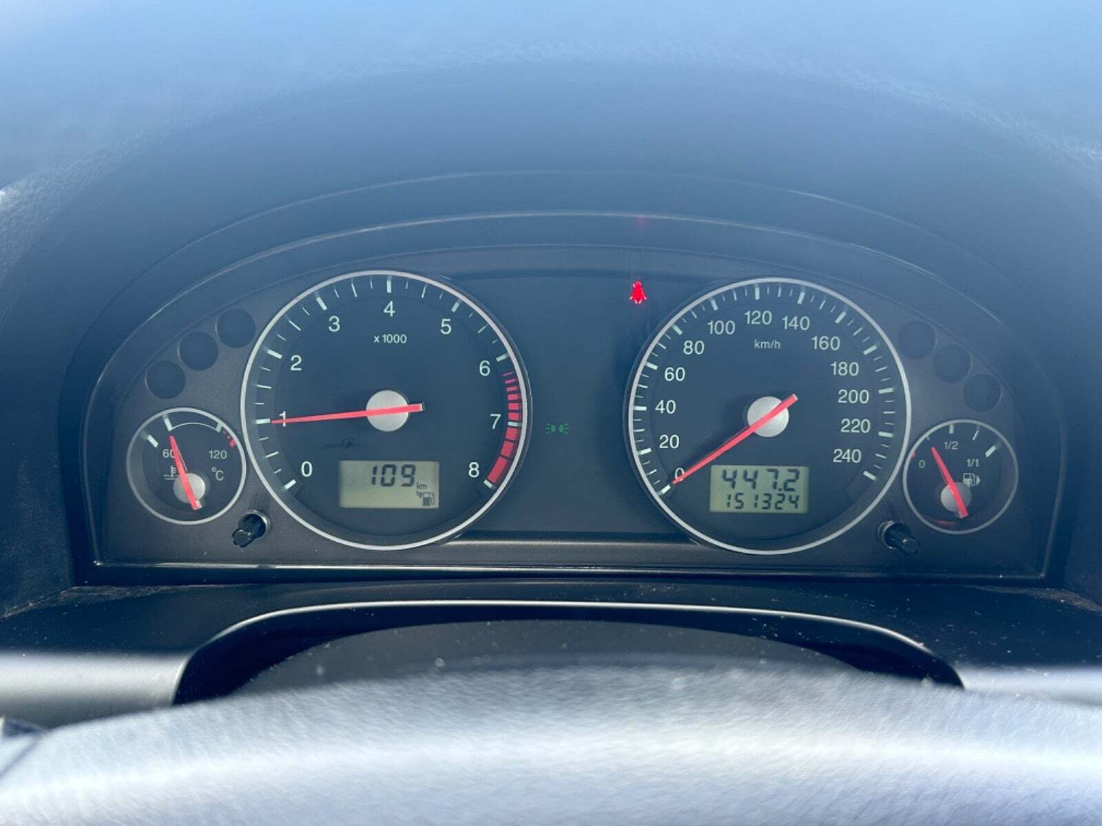 Sølv Ford Mondeo fra 2006