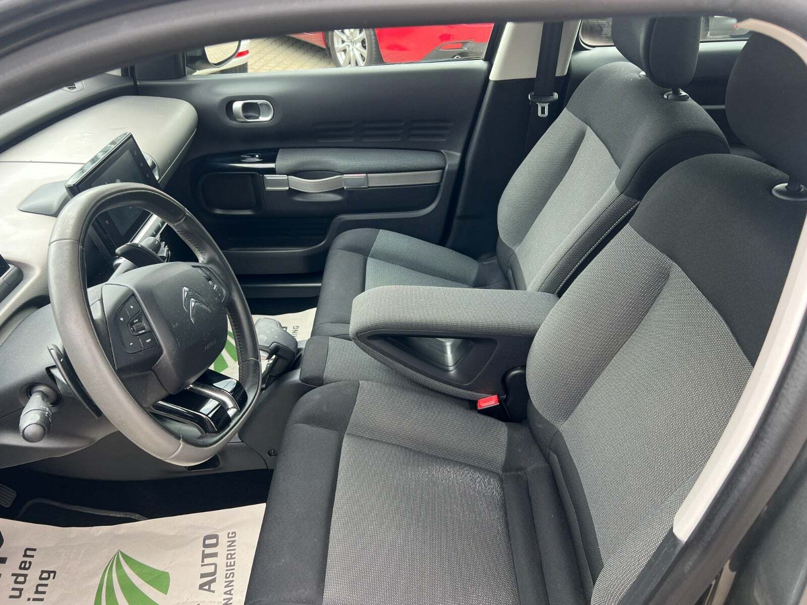 Grå Citroën C4 Cactus fra 2015