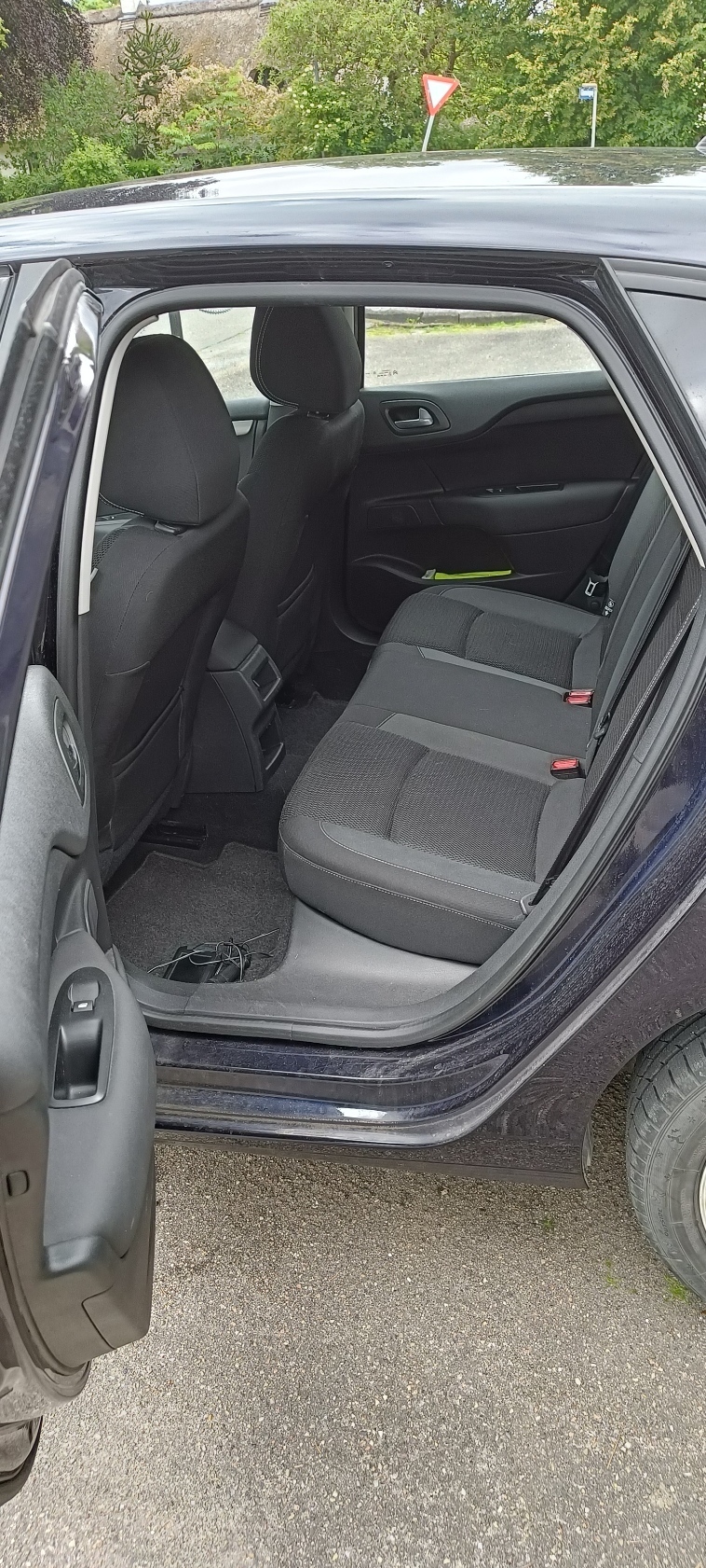 Blå Citroën C4 fra 2015