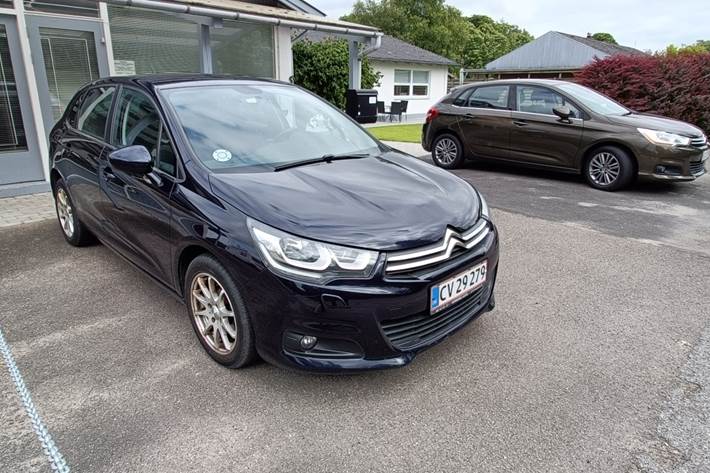 Blå Citroën C4 fra 2015