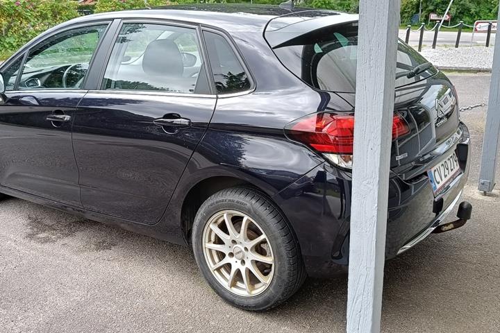 Blå Citroën C4 fra 2015