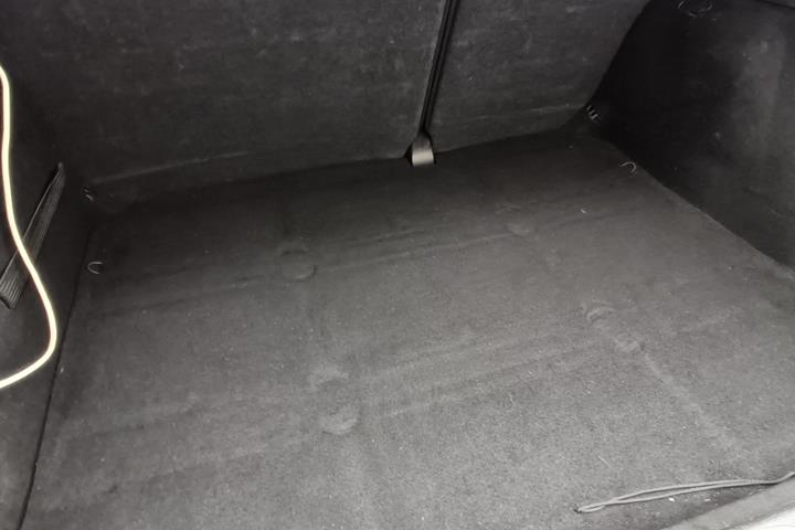 Blå Citroën C4 fra 2015