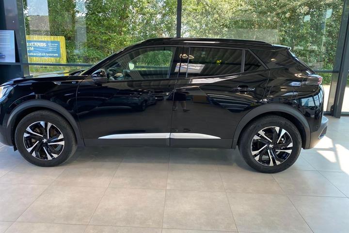 Sort Peugeot e-2008 fra 2022