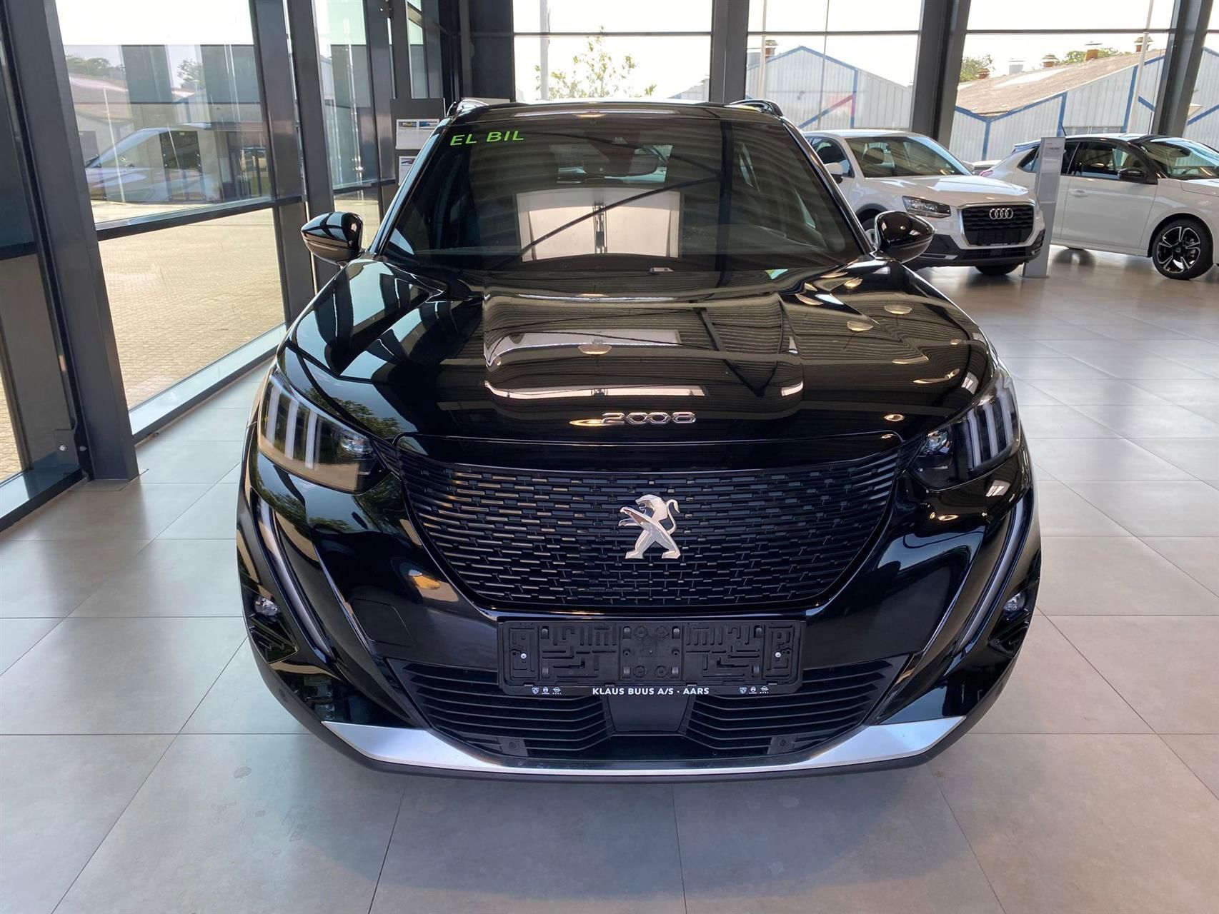 Sort Peugeot e-2008 fra 2022