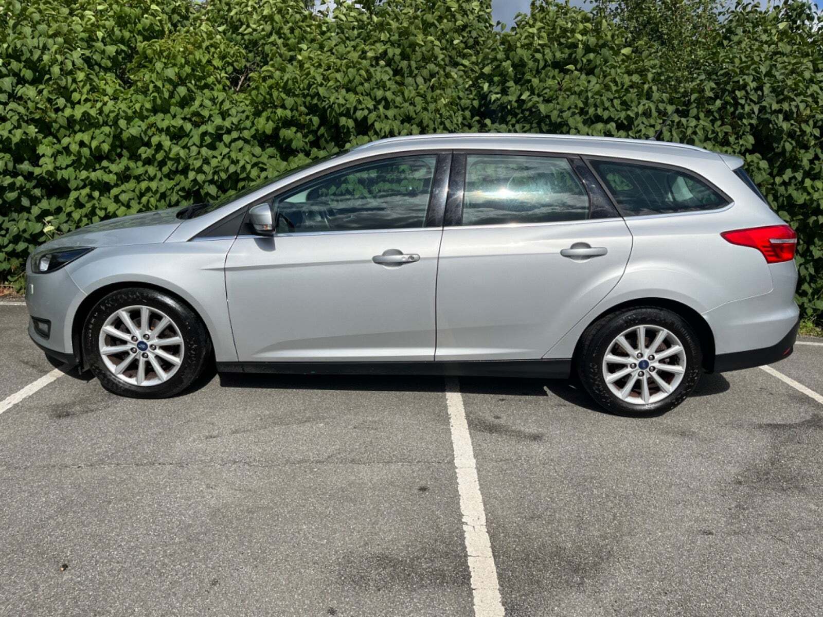 Sølv Ford Focus fra 2017