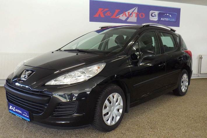 Sort Peugeot 207 fra 2010 set udefra