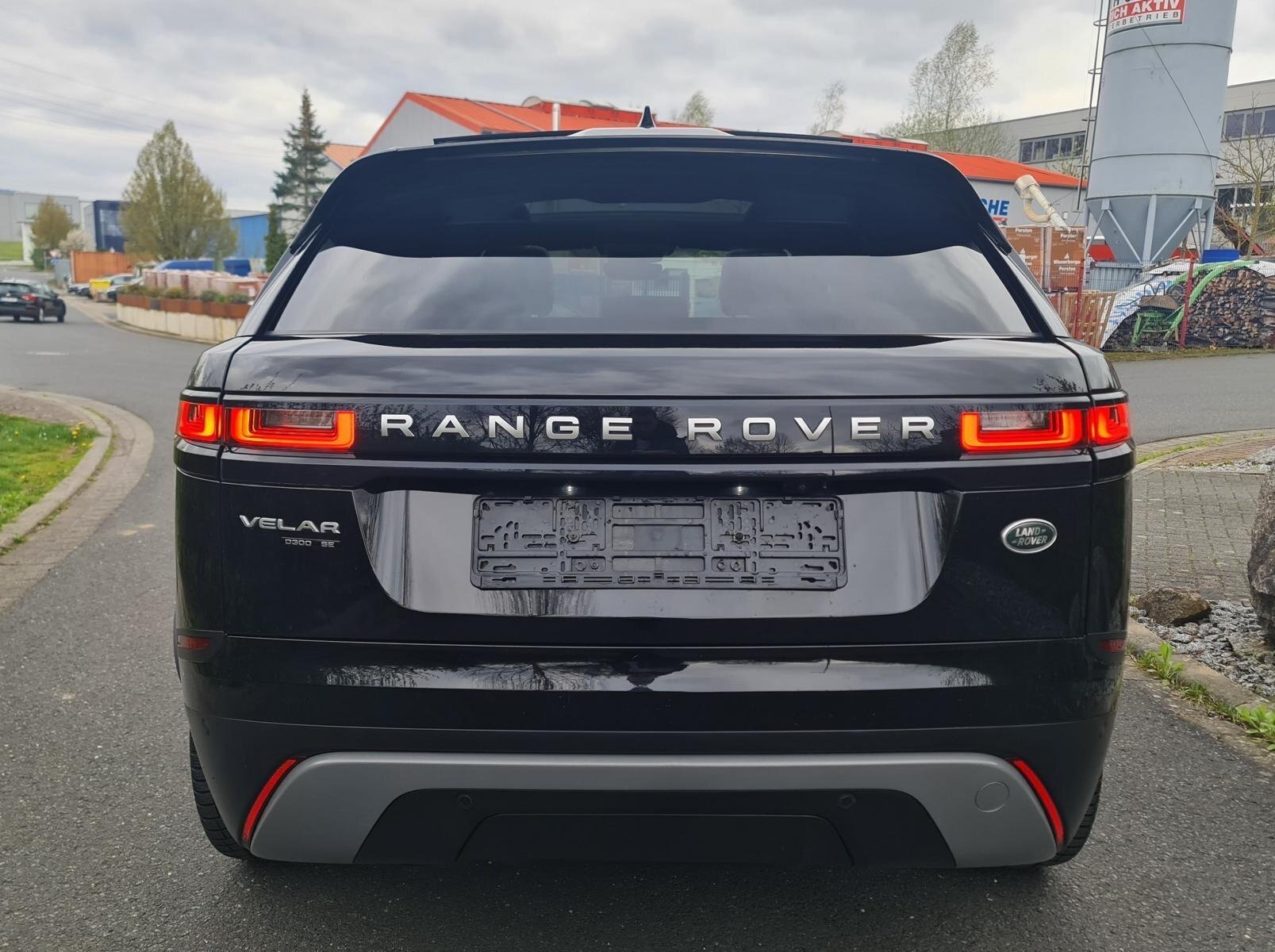 Sort Land Rover Range Rover Velar fra 2018