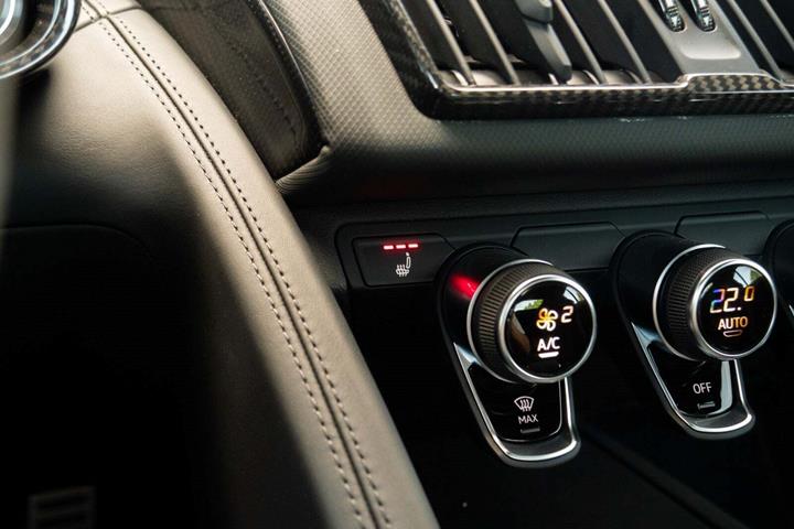 Hvid Audi R8 fra 2023