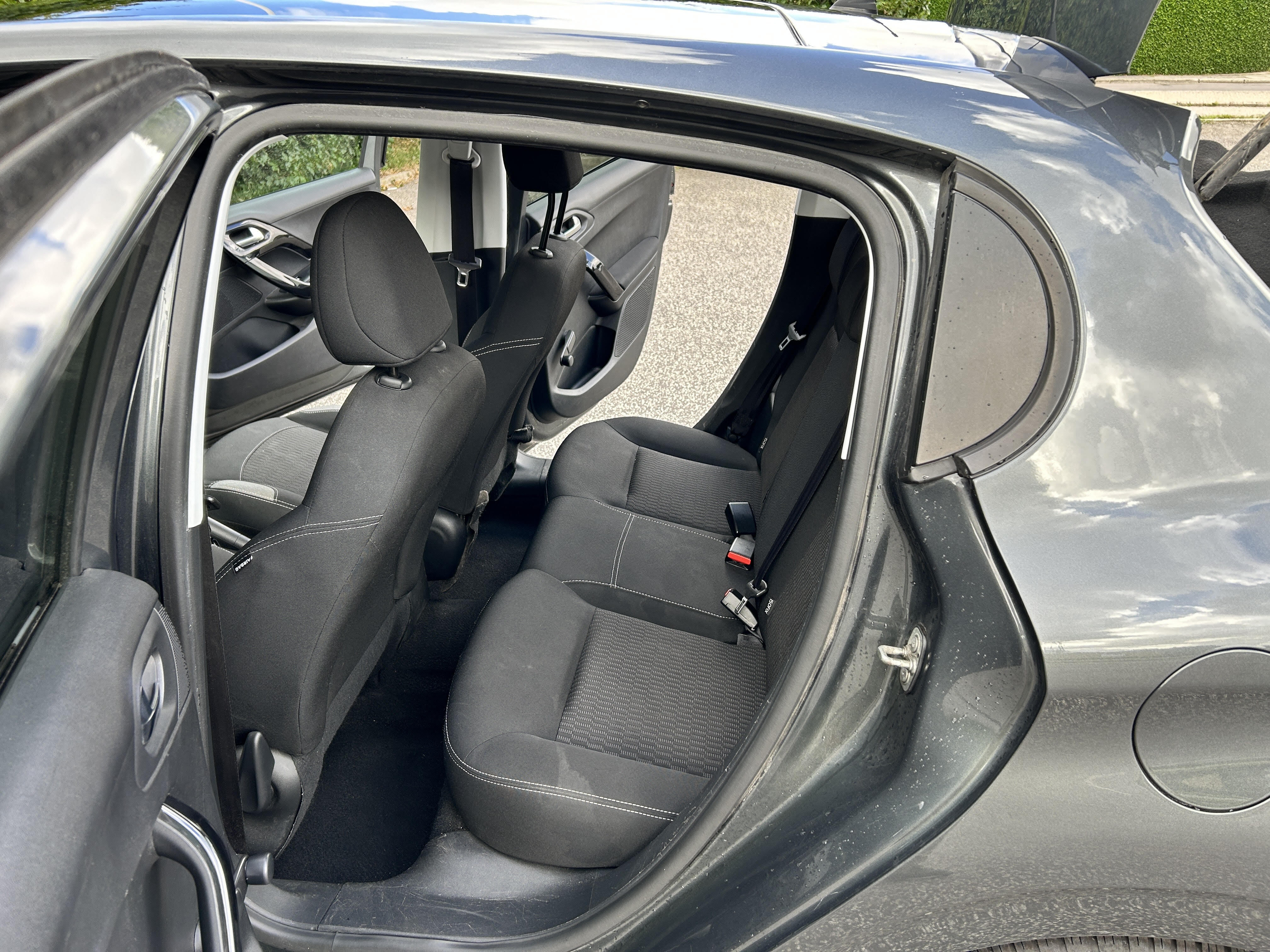 Peugeot 208 1,6 BlueHDI 100 hk 5D