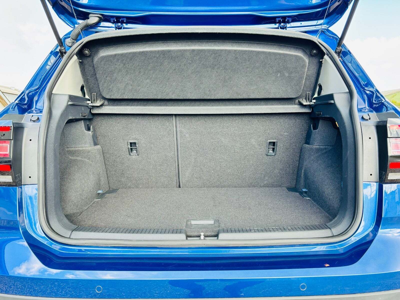 Blå VW T-Cross fra 2021