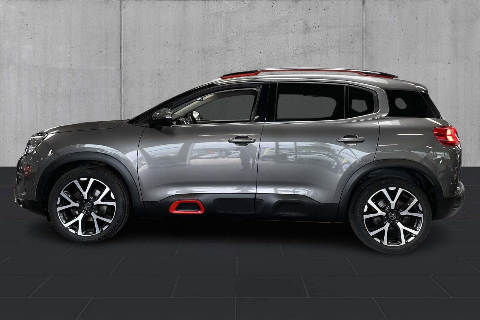 Grå Citroën C5 Aircross fra 2020