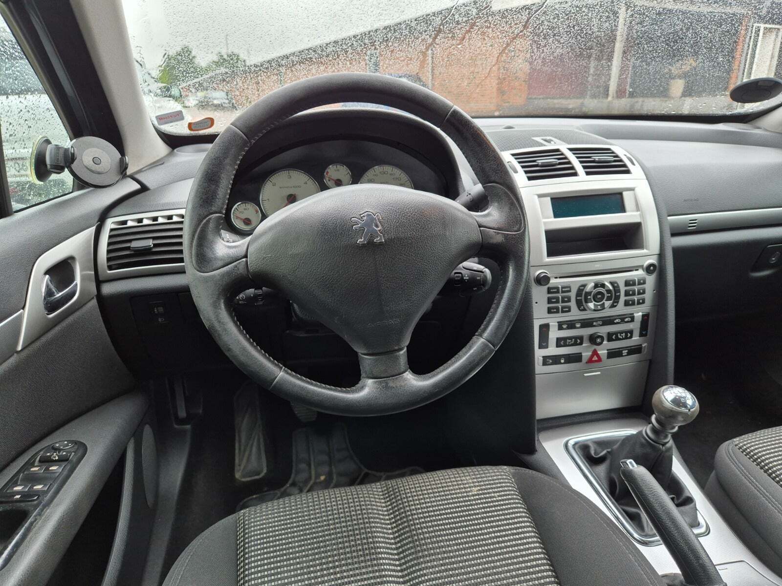 Grøn Peugeot 407 fra 2008