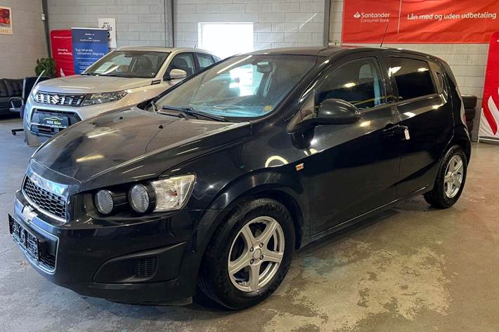 undefined Chevrolet Aveo fra 2013 set udefra